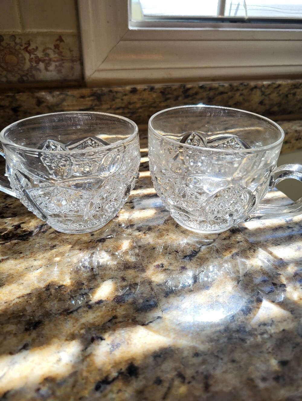 L E Smith Set Of 5 Coffee Cups With Deep Cut Designs